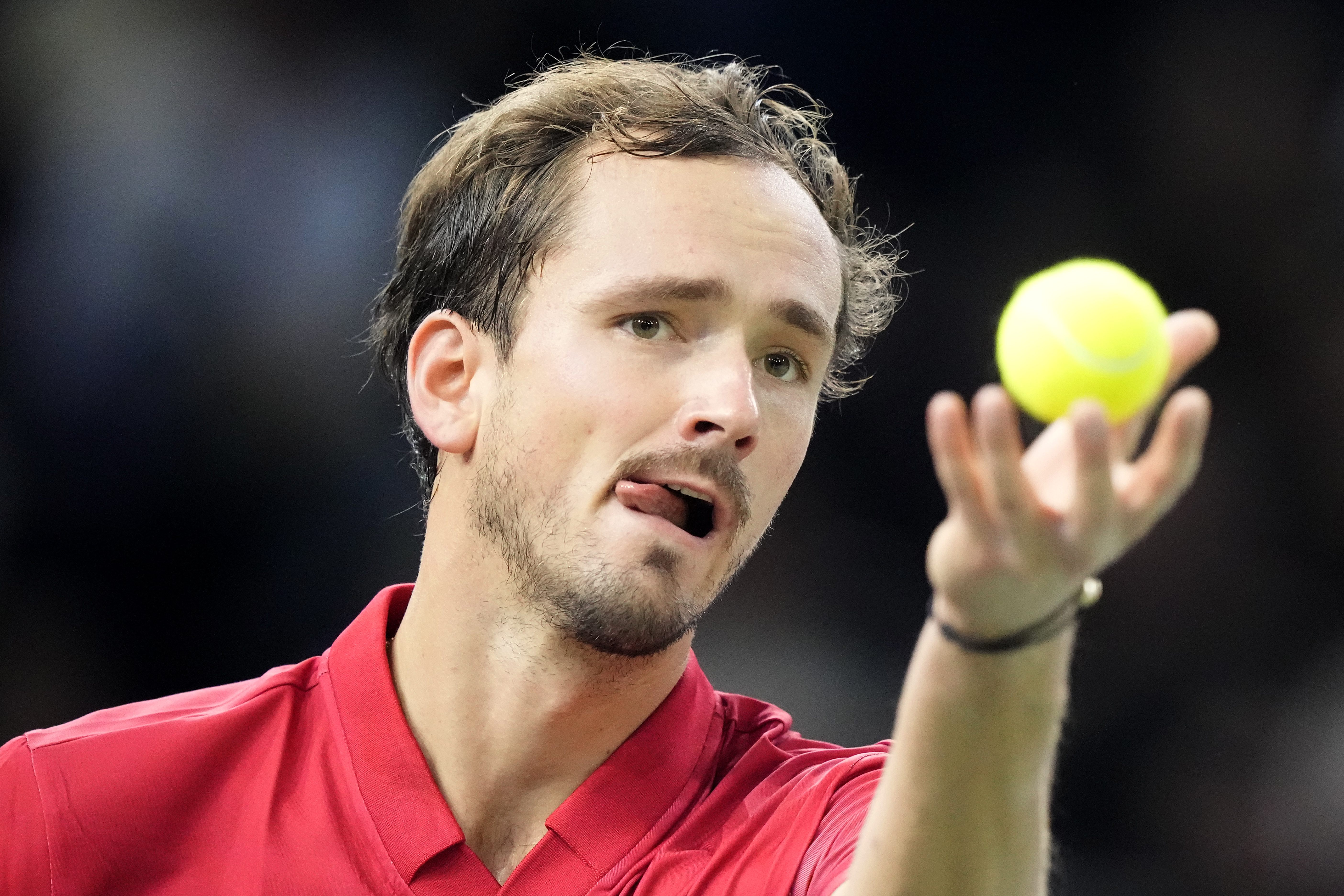 法国网球队力克意大利网球队，梅德韦杰夫打破历史纪录的简单介绍