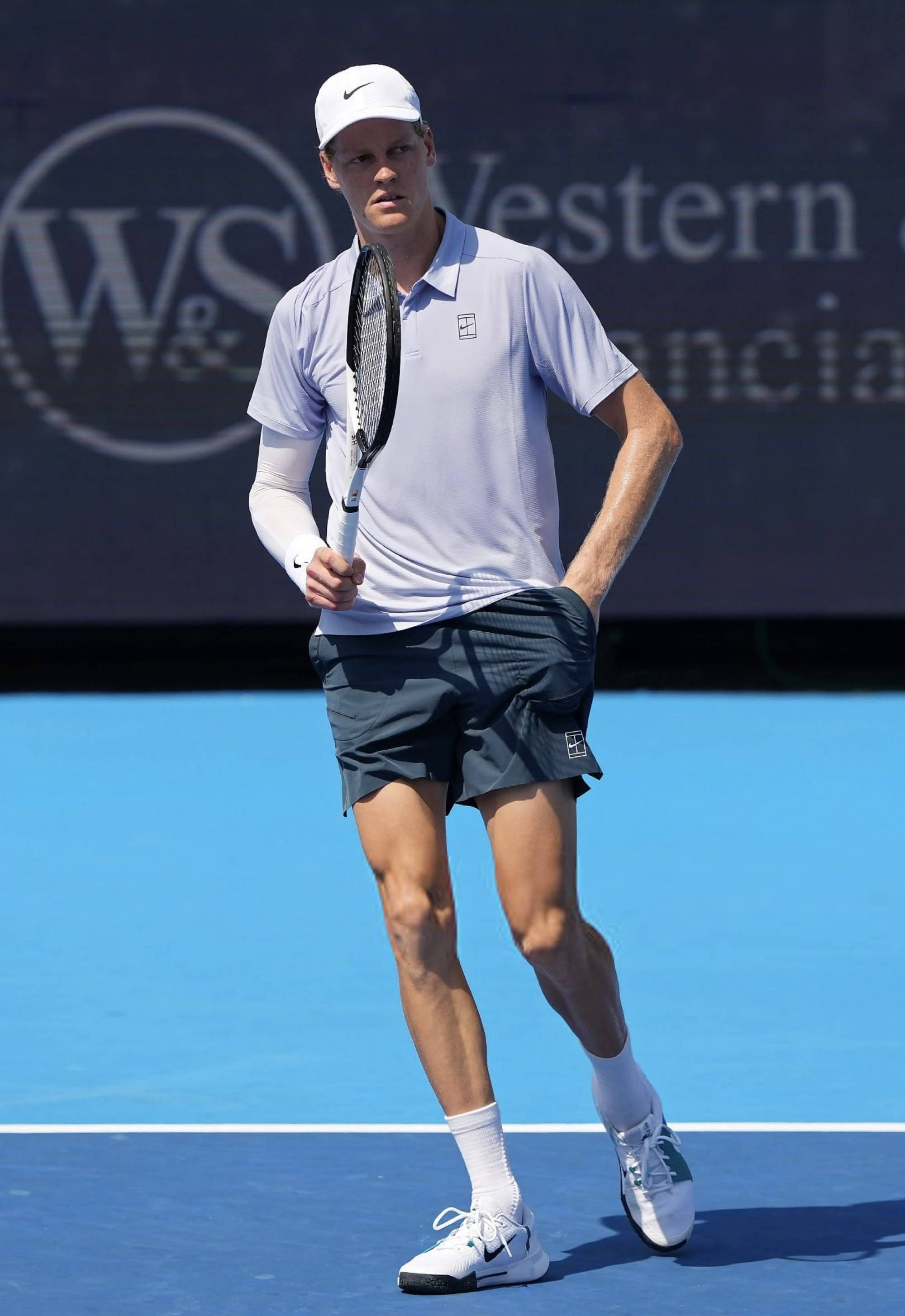 欧洲网球队力克美国网球队，纳达尔三分雨点燃全场