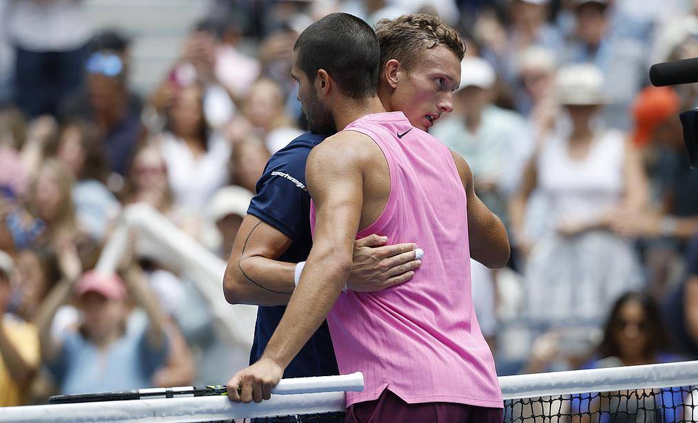 关于欧洲网球队碾压美国网球队,德约科维奇制霸全场的信息 关于欧洲网球队碾压美国网球队,德约科维奇制霸全场的信息