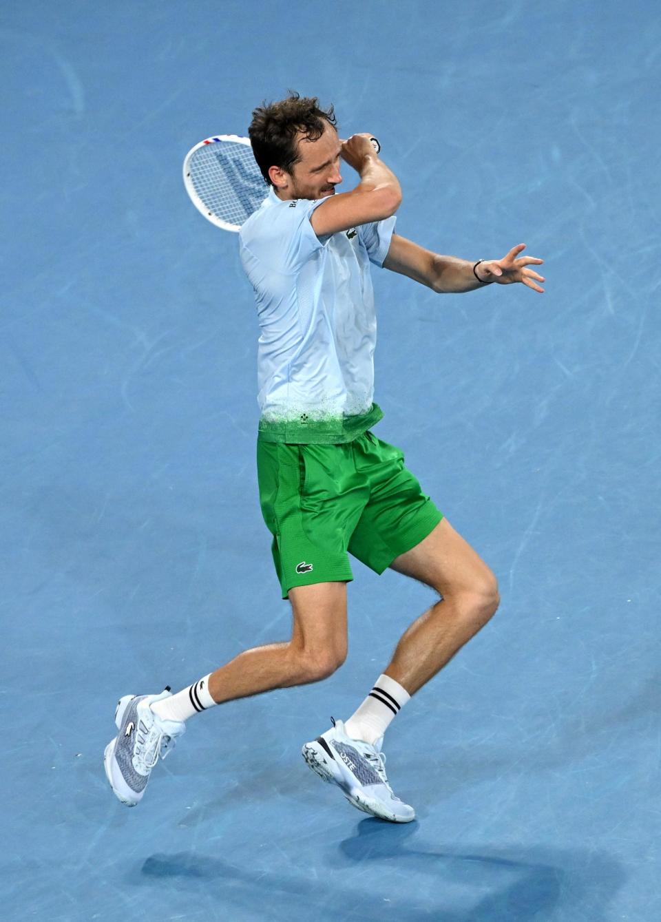 西班牙网球队逆转澳大利亚网球队,梅德韦杰夫关键制胜 西班牙网球队逆转澳大利亚网球队,梅德韦杰夫关键制胜