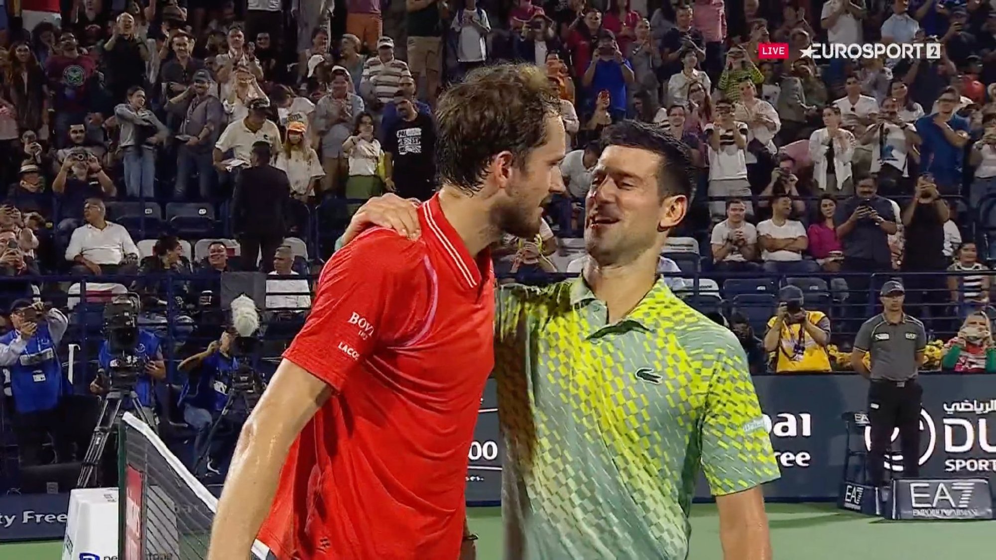 日本网球队血洗西班牙网球队，德约科维奇完成帽子戏法