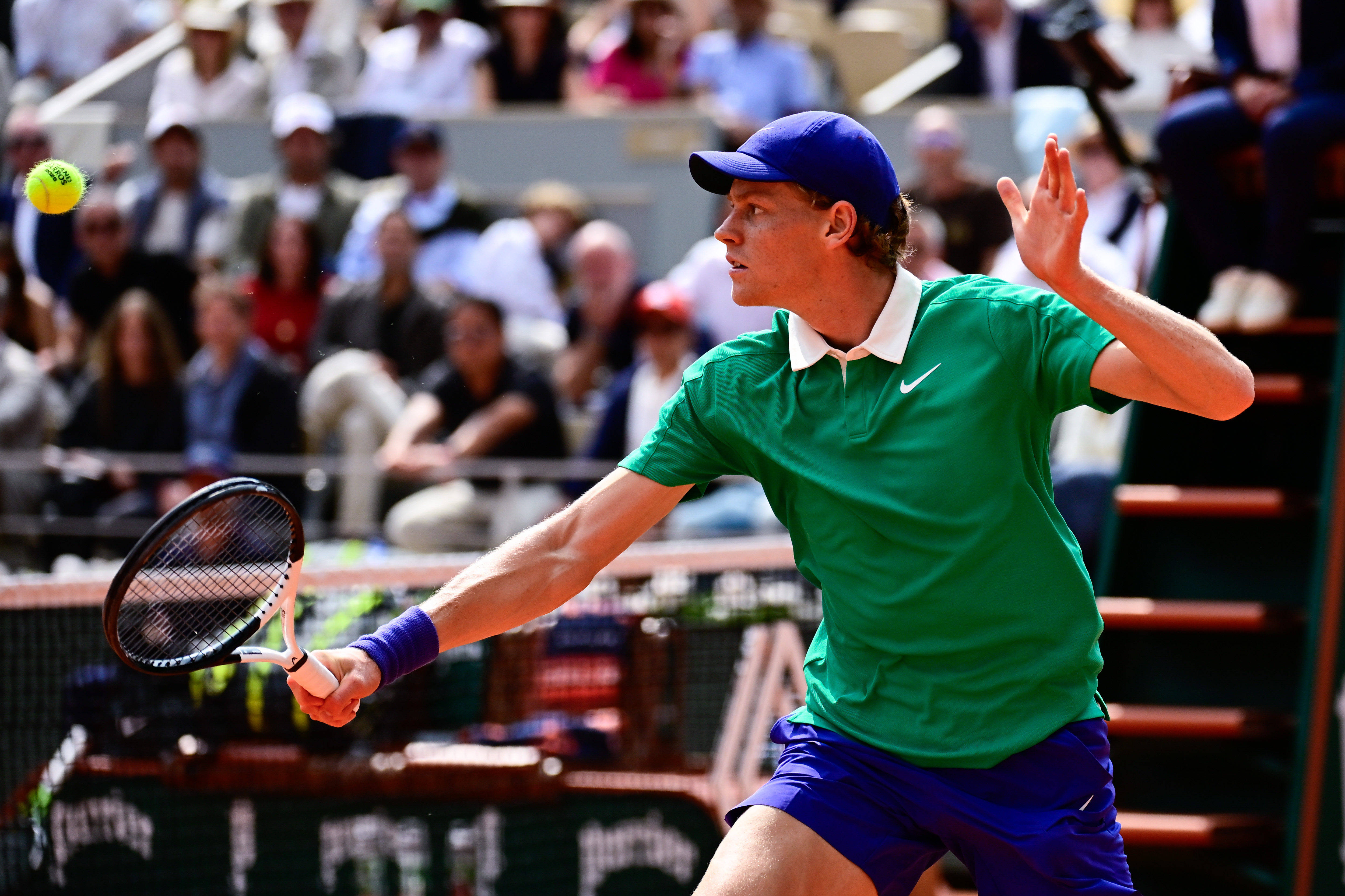 西班牙网球队力克澳大利亚网球队，阿尔卡拉斯关键制胜的简单介绍