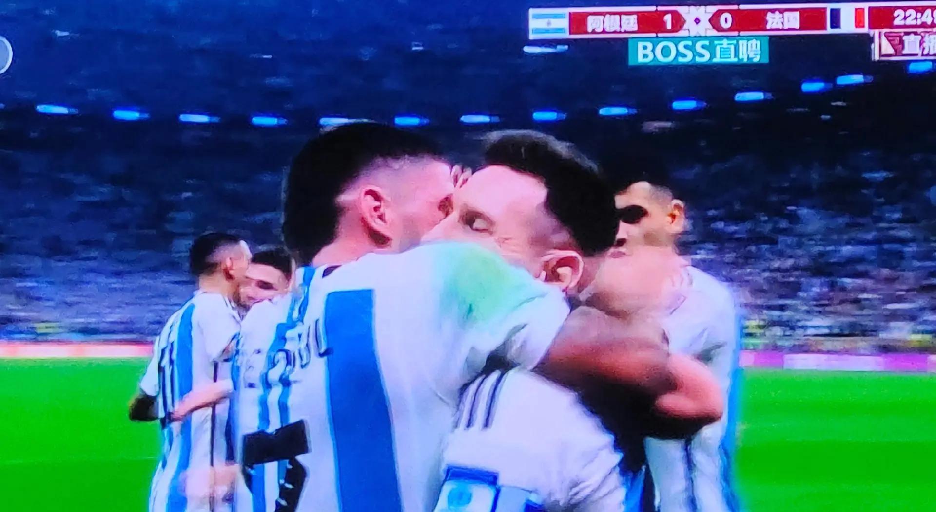 阿根廷险胜尤文，范佩西一己之力扛起全队