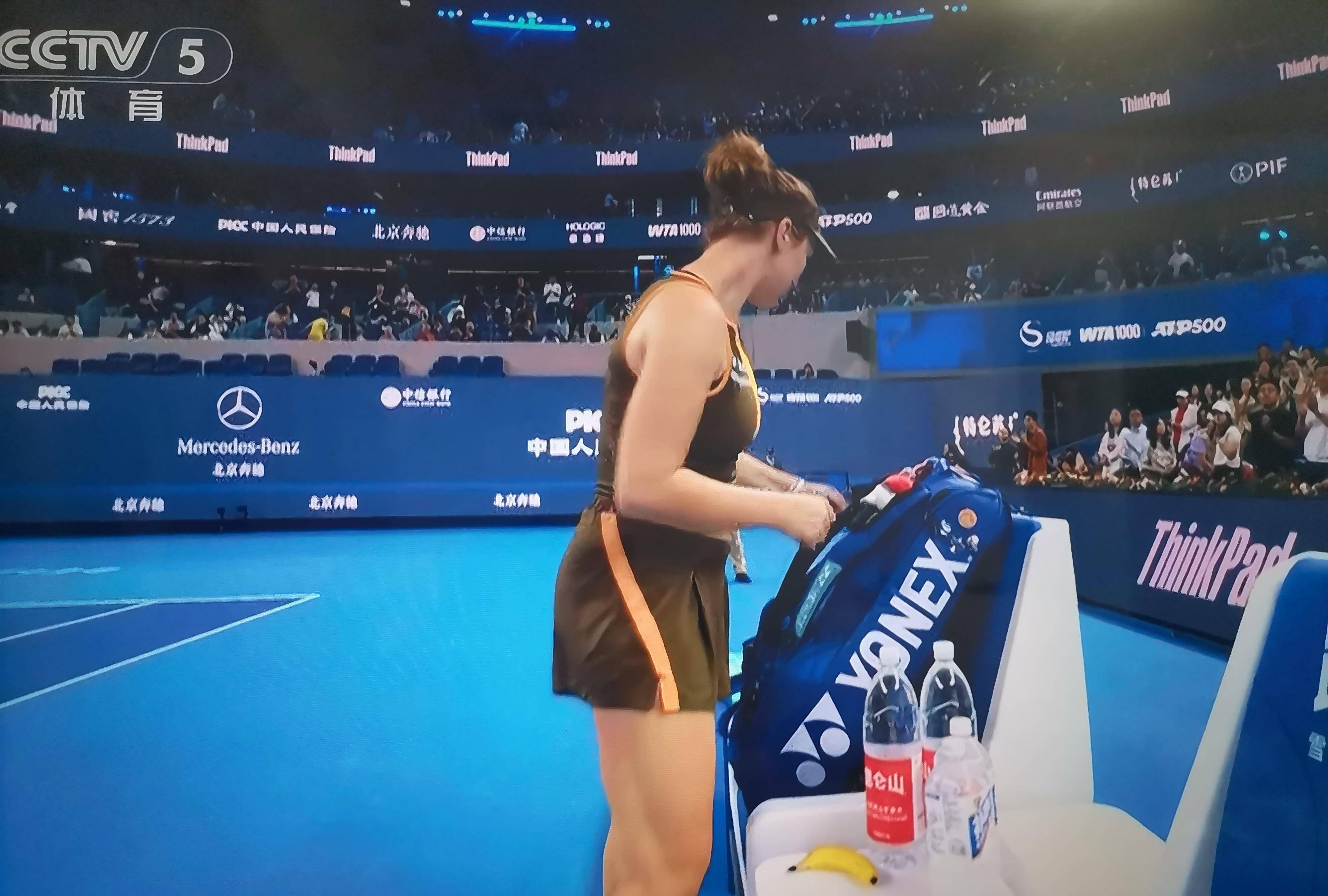 包含美洲杯明星选手受伤退赛,引发热议的词条 包含美洲杯明星选手受伤退赛,引发热议的词条