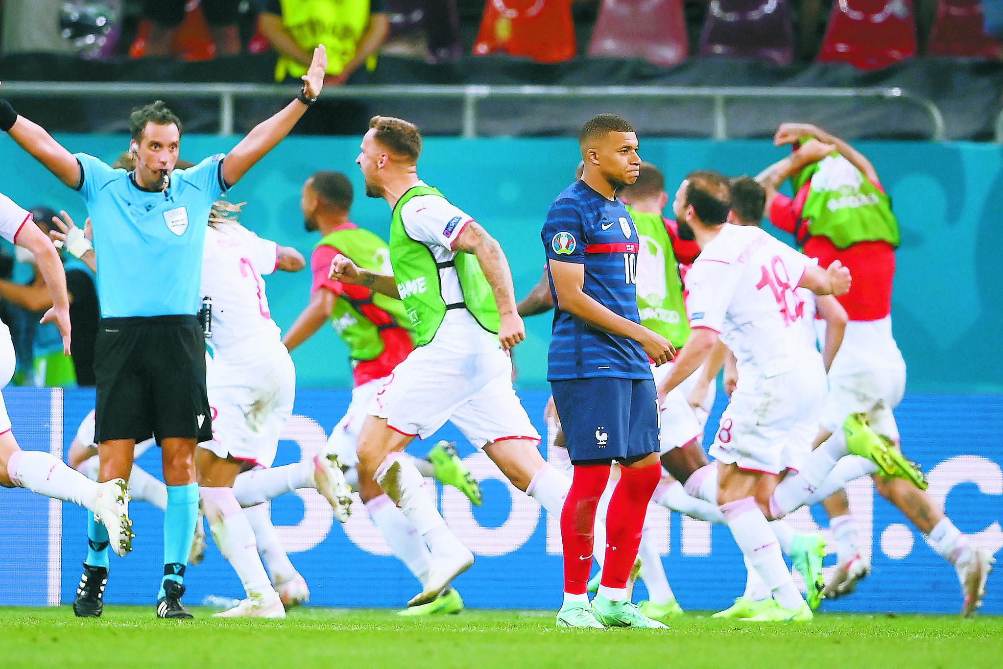 包含法国队鏖战日本队,郑思维统治全场的词条 包含法国队鏖战日本队,郑思维统治全场的词条