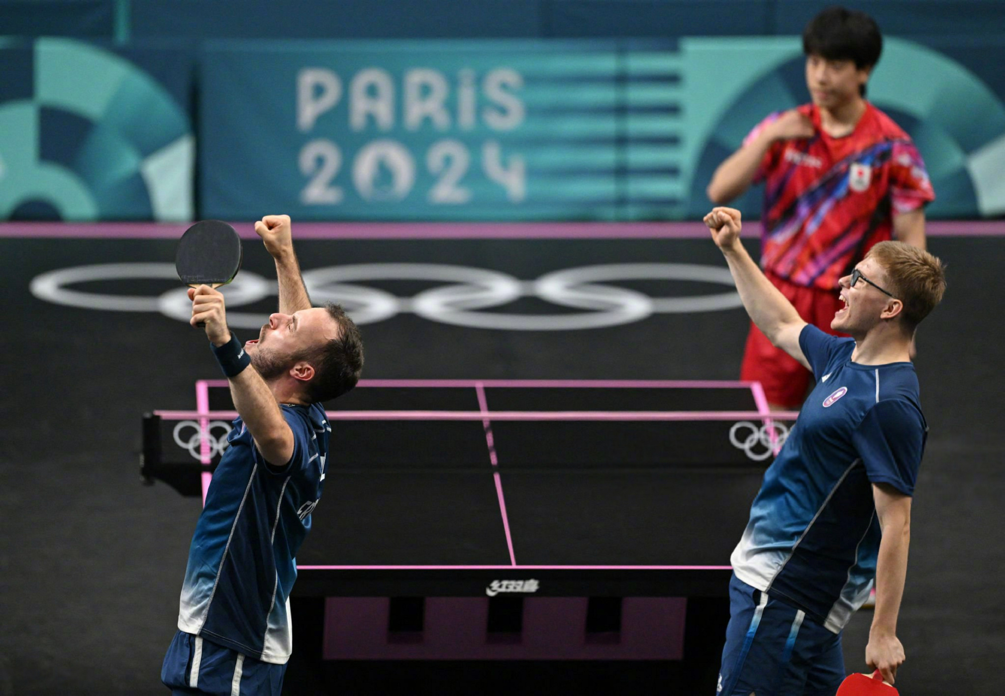 法国队鏖战中国队，张本智和惊艳四座