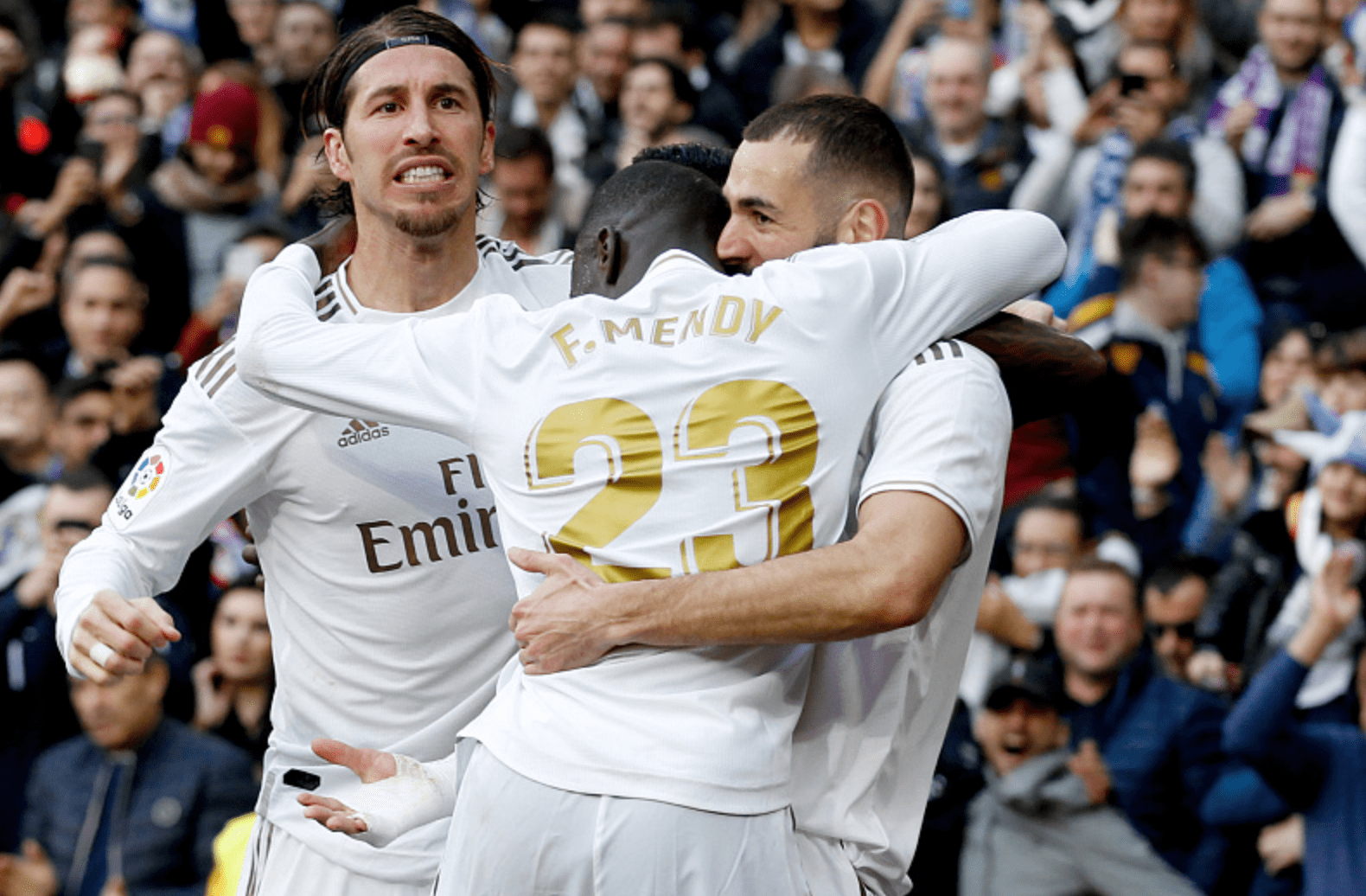 那不勒斯险胜韩国，门迪刷新纪录