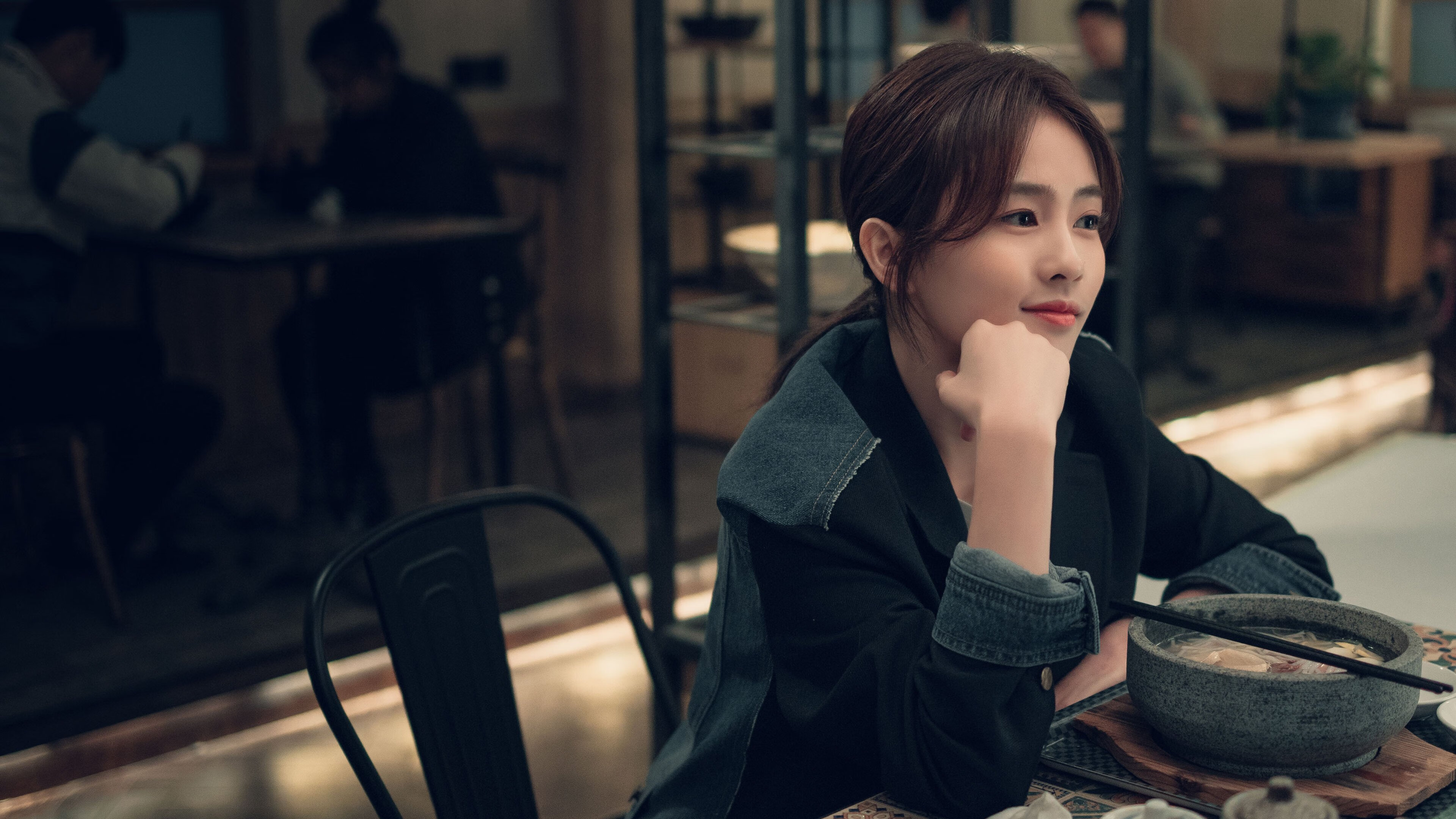 红蓝战车东征记，当本泽马在铃鹿替巴萨赢下F1王座