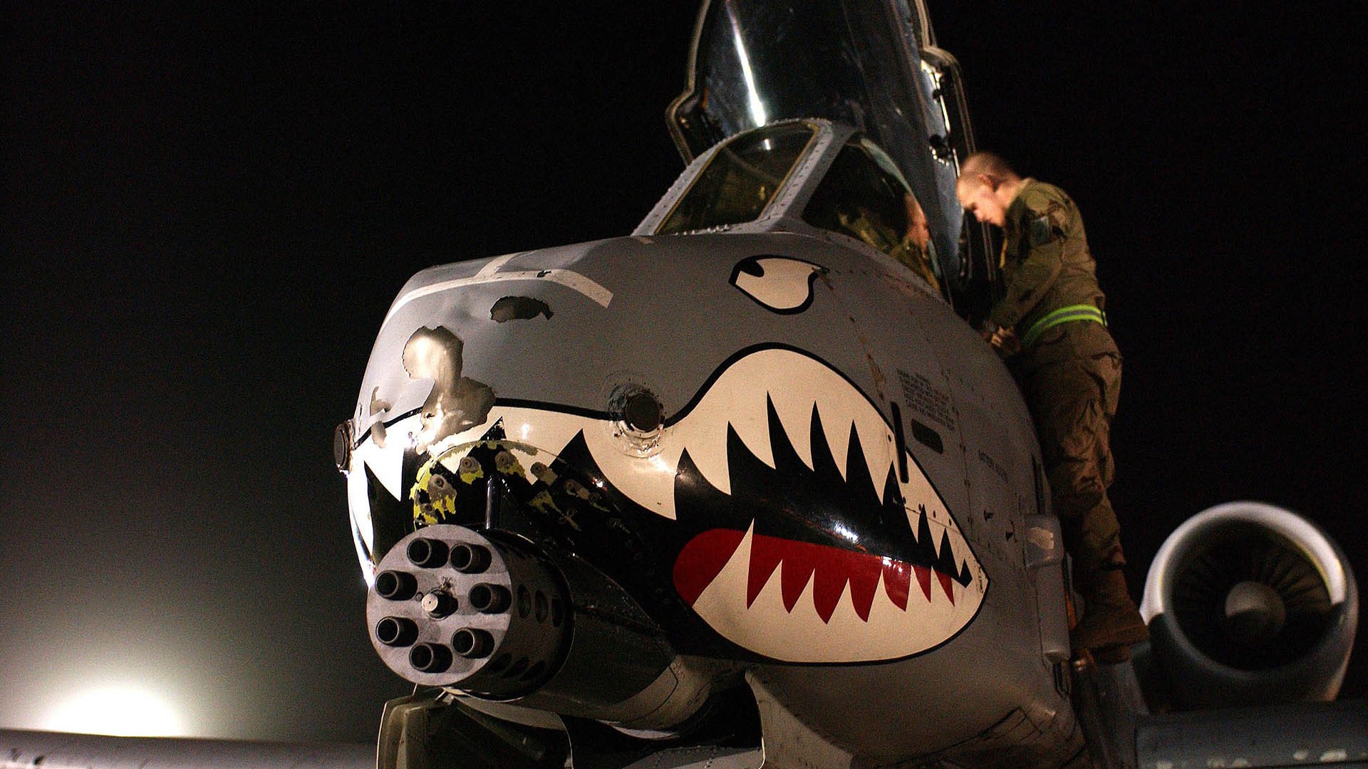 欧冠淘汰赛之夜,恩比德连续得分拉开差距,跨越时空的孤勇者