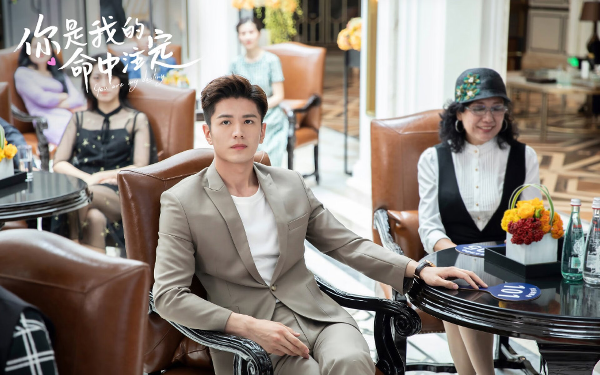 蓝白色的燃烧,阿圭罗在非洲高地上撕碎铁血徽章